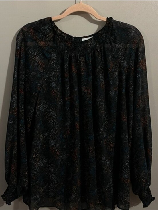 Ava & Viv Tops - Women's Black Printed Long-Sleeve Blouse
